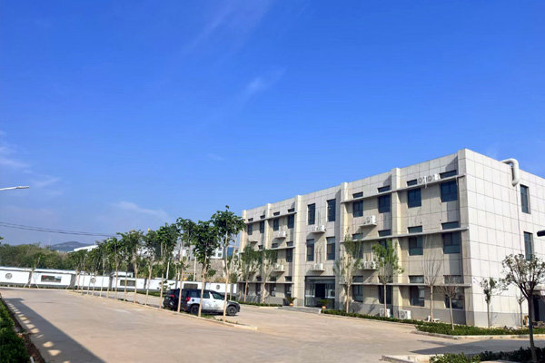 新乡市星空体育官方登录入口(中国)科技有限公司是一家集中间体与精细化工生产与研发为一体的综合型科技企业